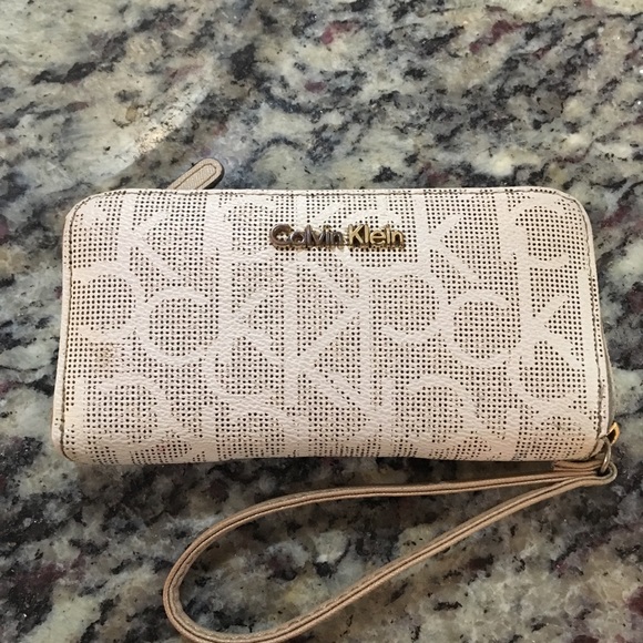 Calvin Klein Handbags - Calvin Klein wallet